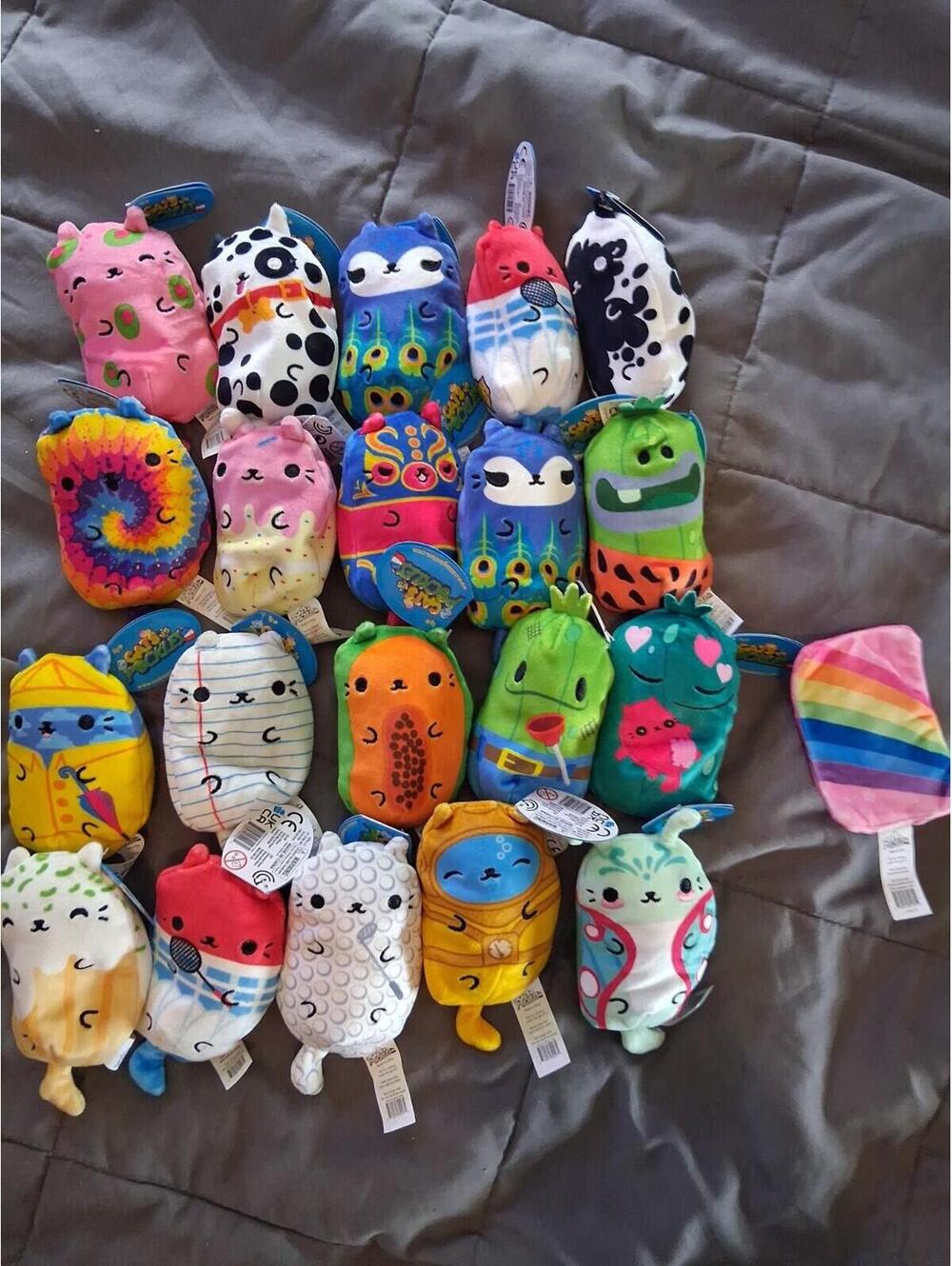 Cats vs Pickles Lot Of 20 New With Tags 4" Beanbag Plush Lot D